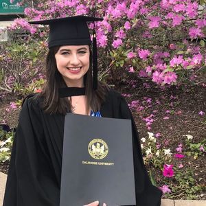 Meet your Posher, Kayla